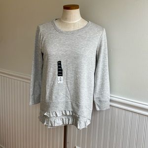5 for $25! NWT Simply Vera Ruffle Sweatshirt